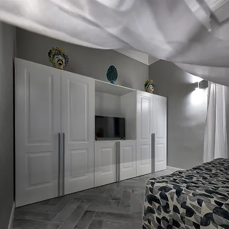 فندق مبيت وإفطار Del Ponte Normanno