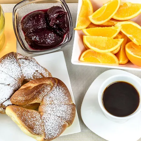 Del Ponte Normanno فندق مبيت وإفطار 4*