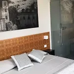 Del Ponte Normanno Alojamento de Acomodação e Pequeno-almoço 4*